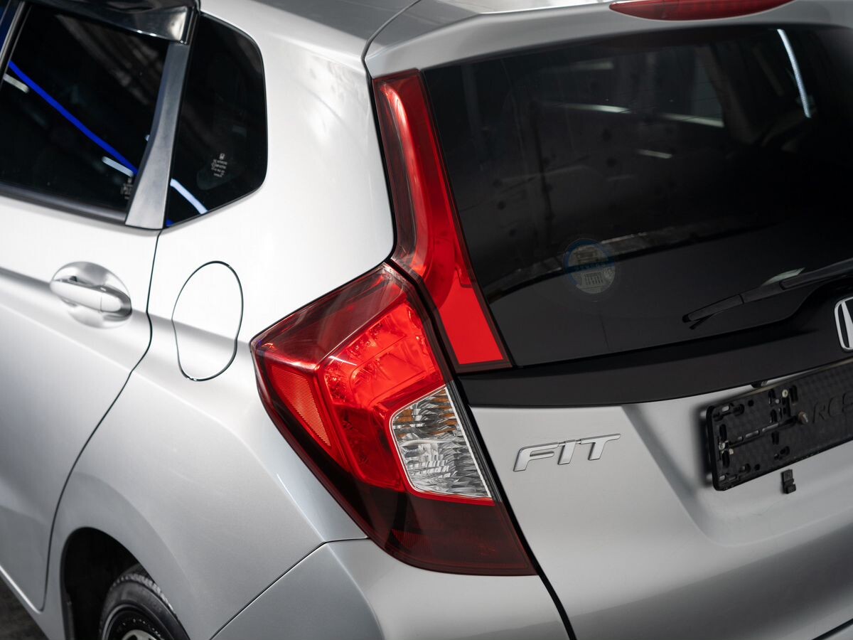 Honda Fit 2013 - фото автомобиля