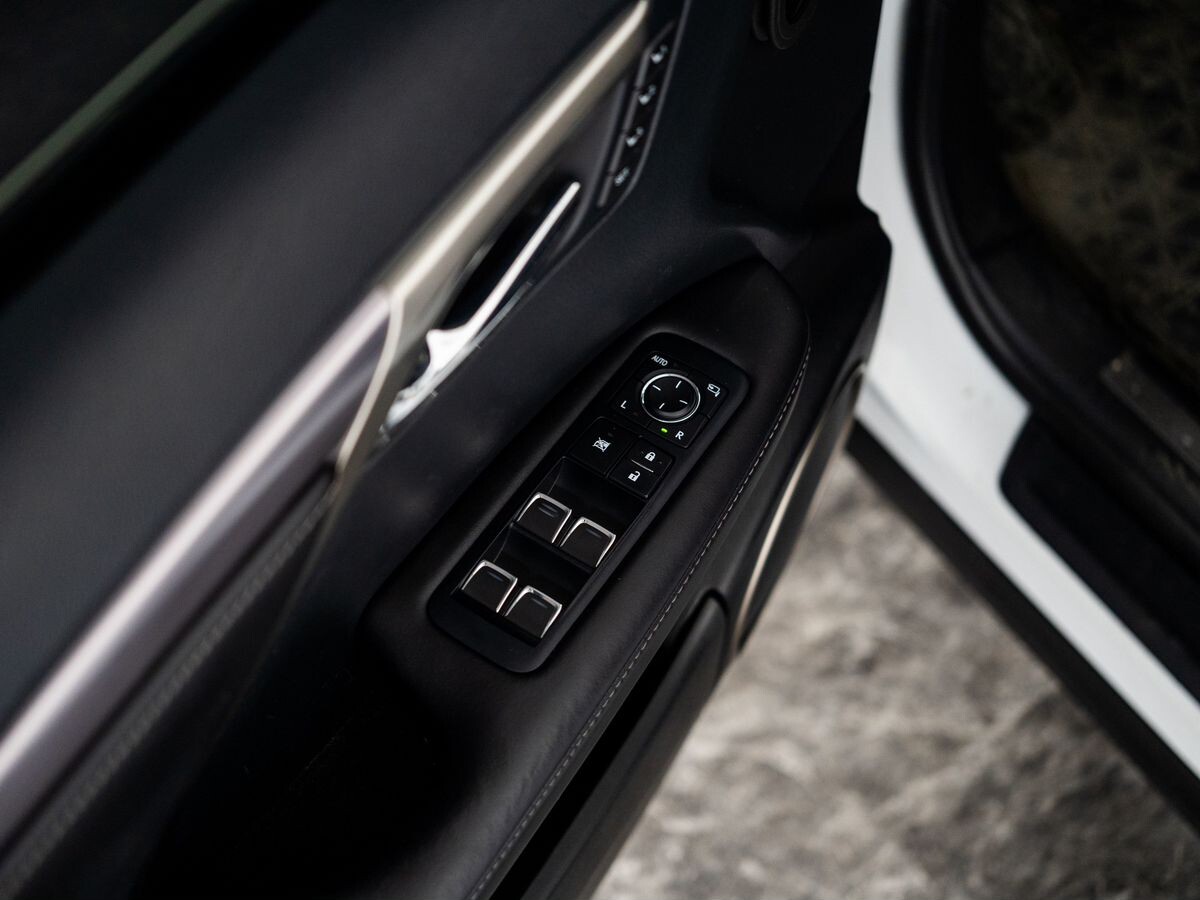 Lexus RX300 2019 - фото автомобиля