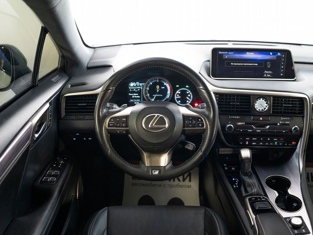 Lexus RX300 2019 - фото автомобиля