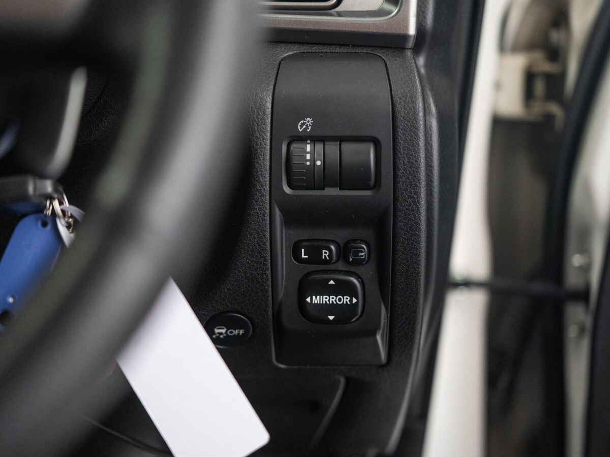 Subaru Exiga 2012 - фото автомобиля