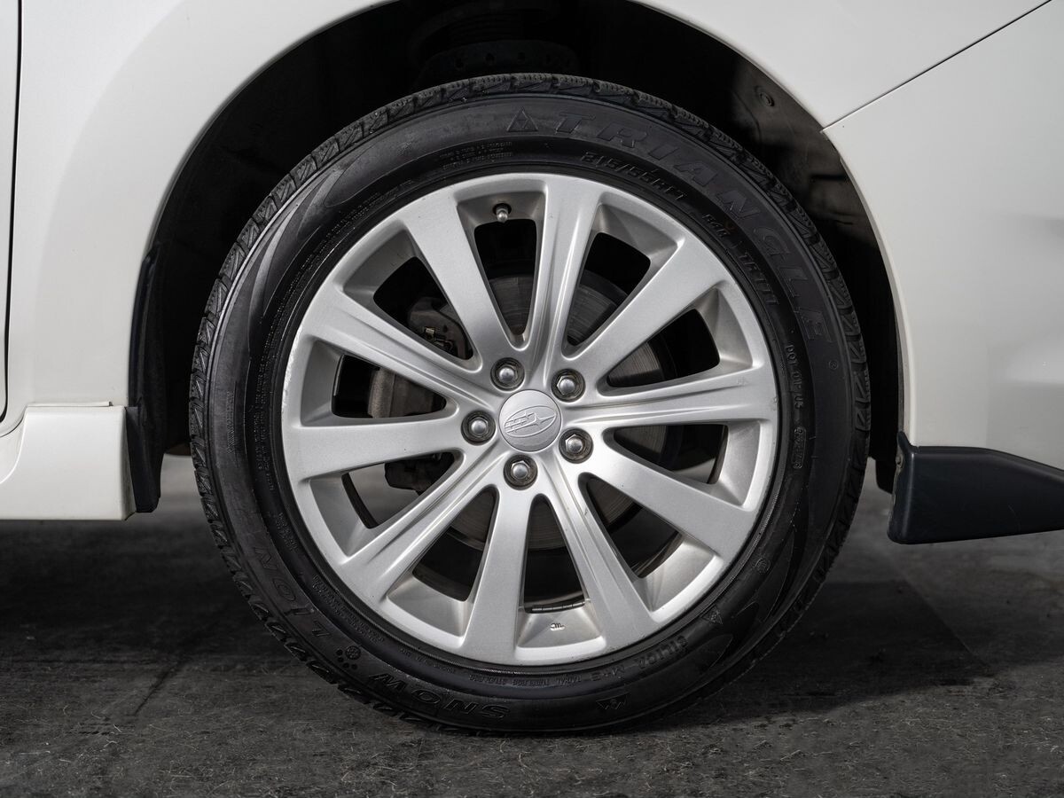 Subaru Exiga 2012 - фото автомобиля