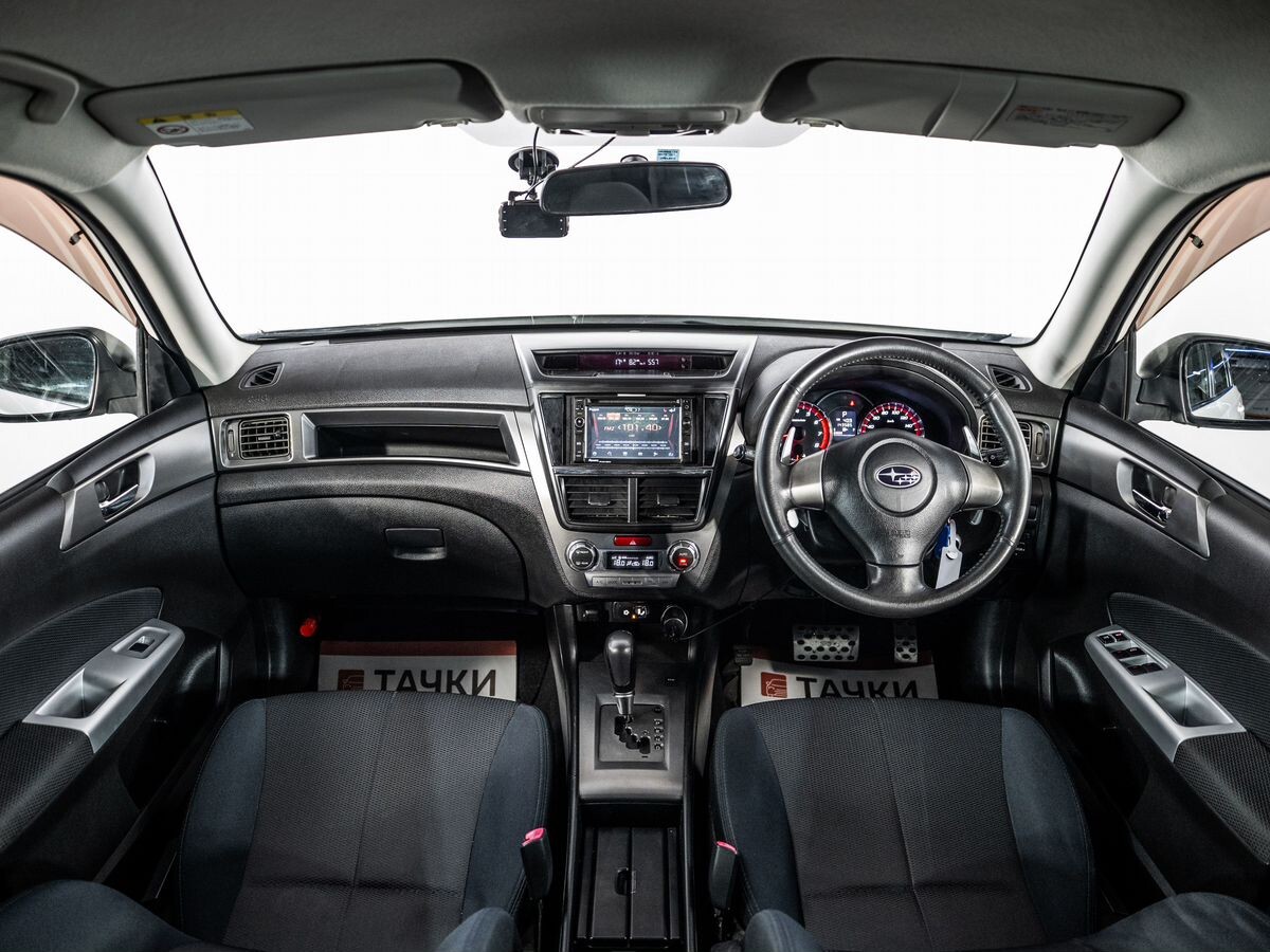 Subaru Exiga 2012 - фото автомобиля