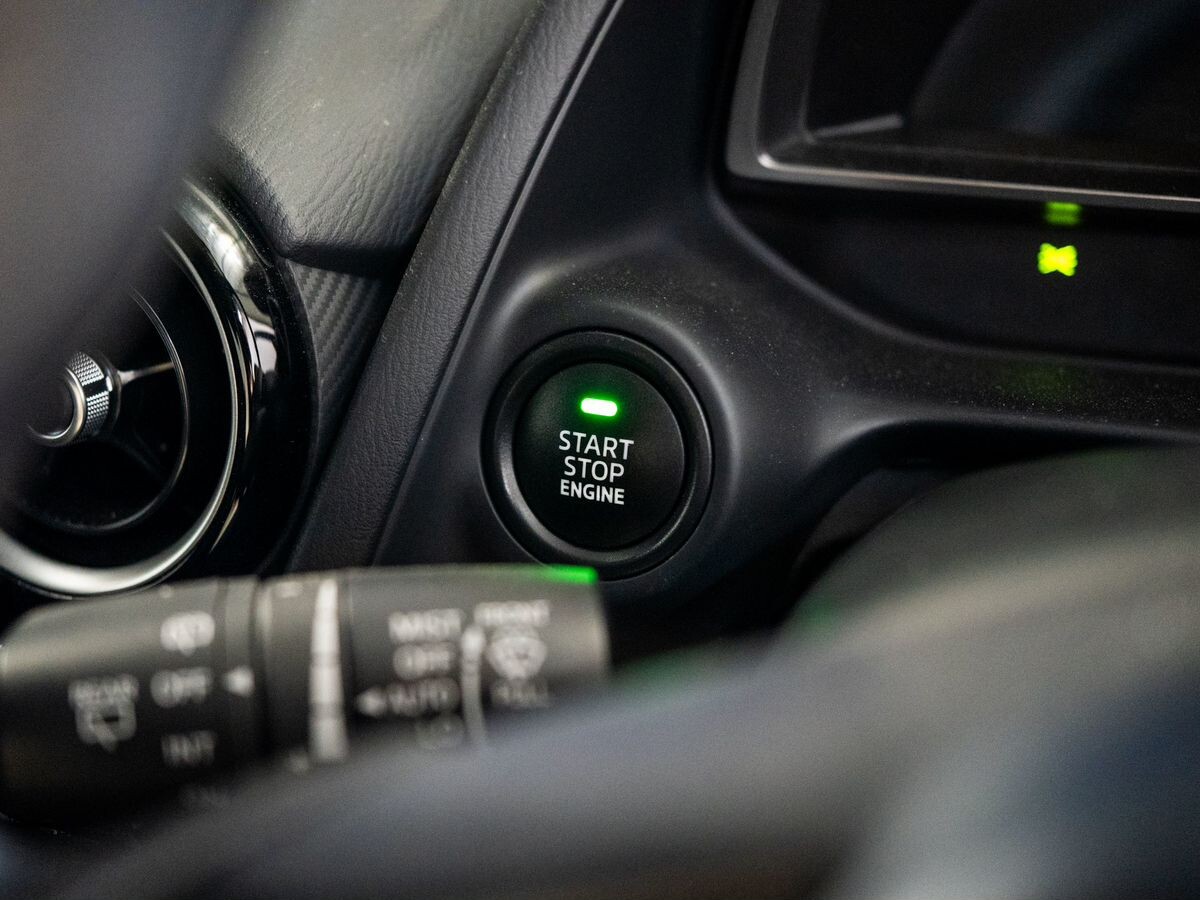 Mazda Demio 2019 - фото автомобиля
