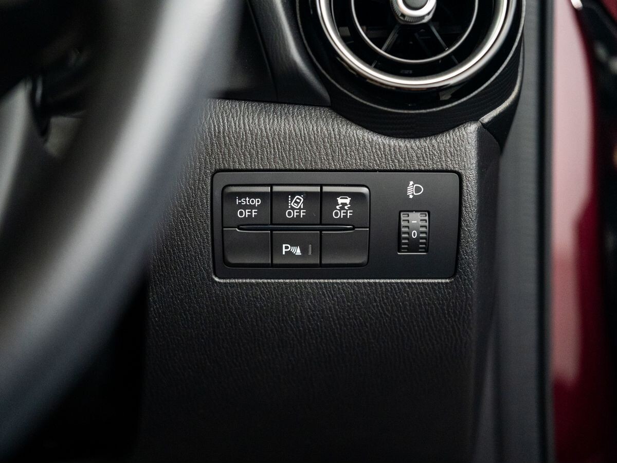 Mazda Demio 2019 - фото автомобиля