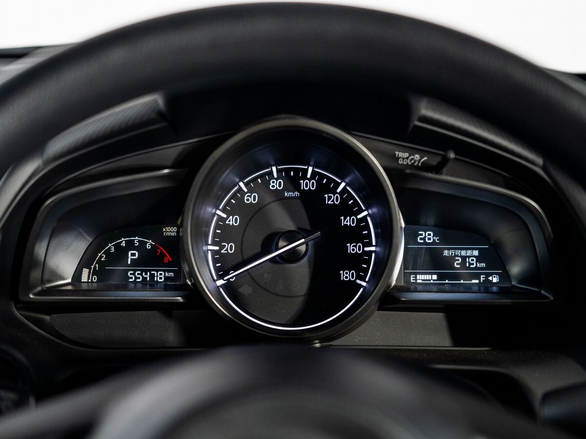 Mazda Demio 2019 - фото автомобиля