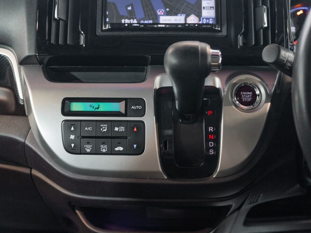 Honda N-WGN 2014 - фото автомобиля