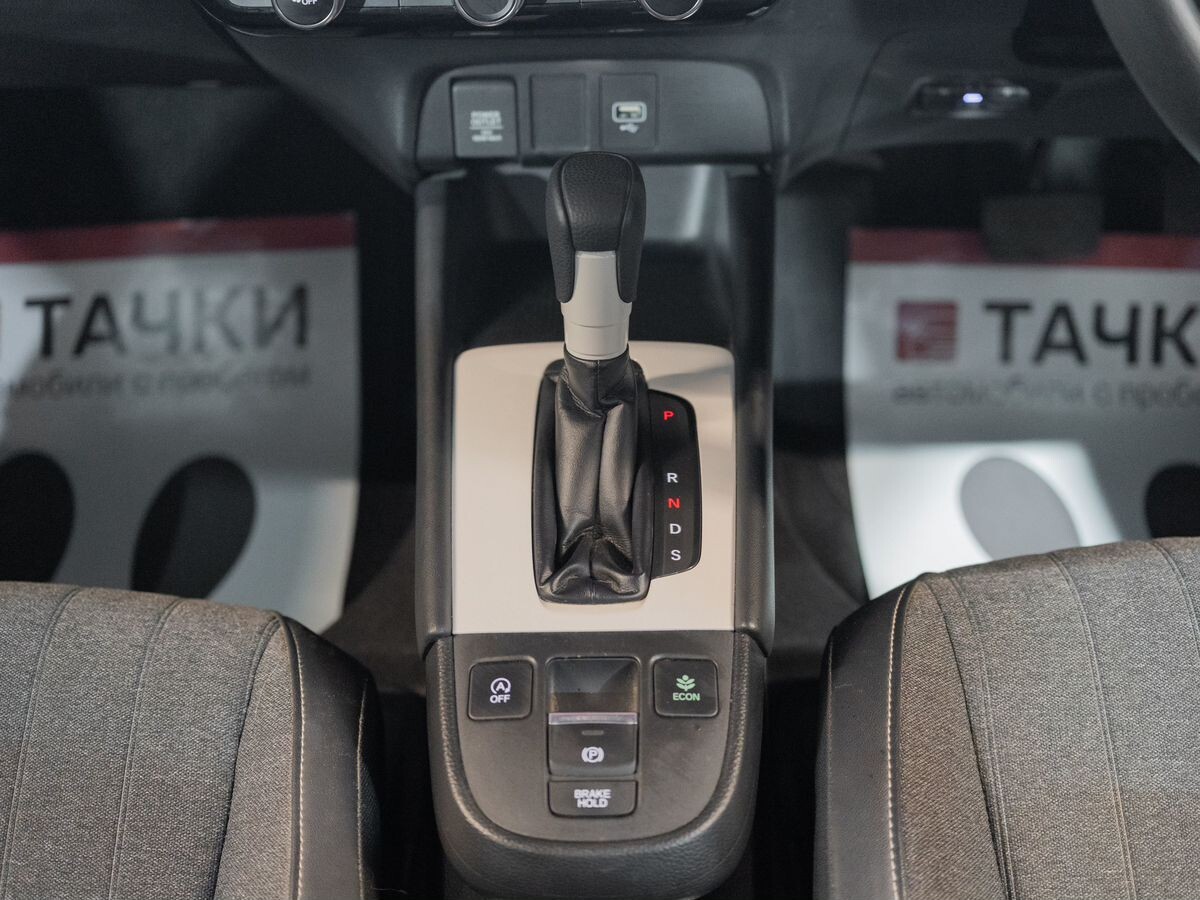 Honda Fit 2020 - фото автомобиля