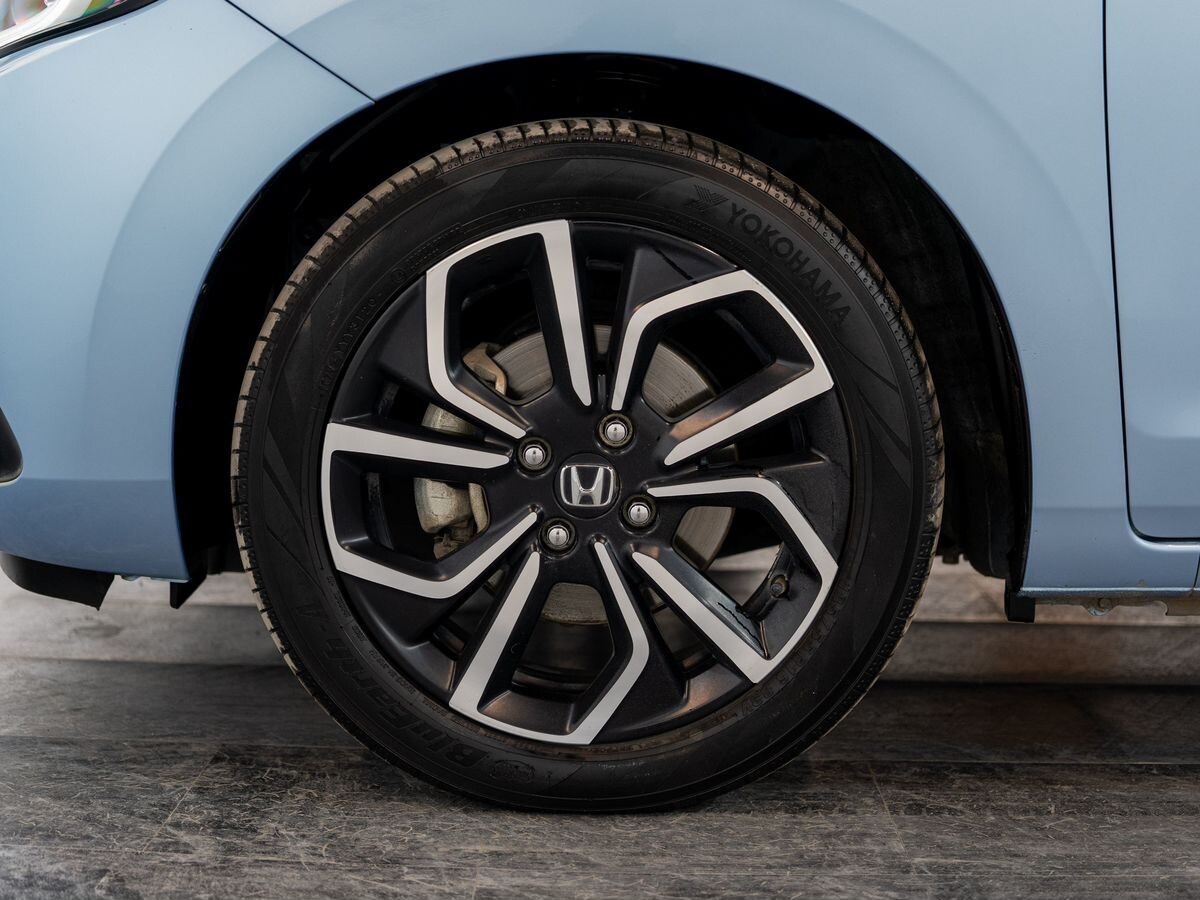 Honda Fit 2020 - фото автомобиля