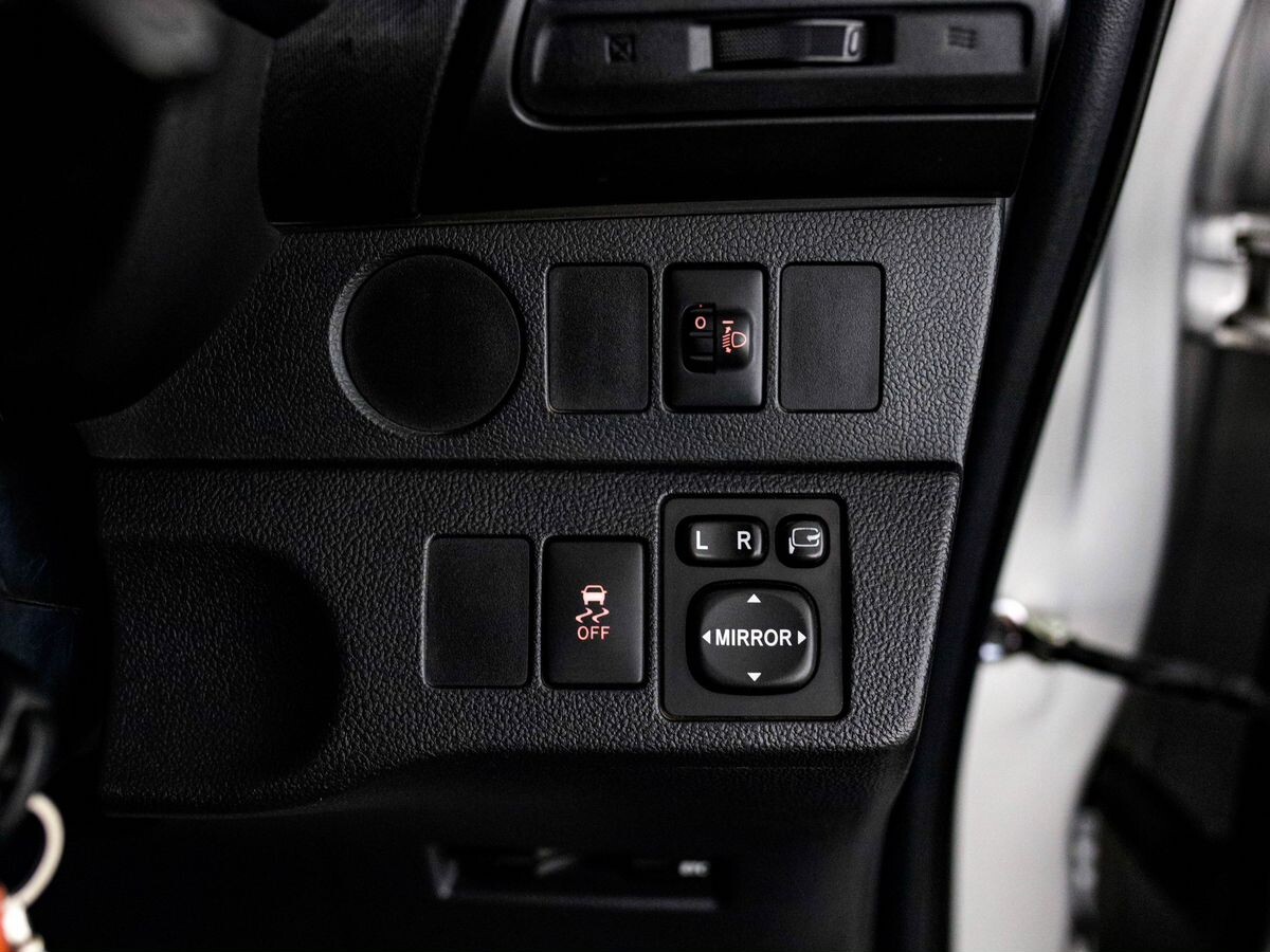Toyota Ractis 2016 - фото автомобиля