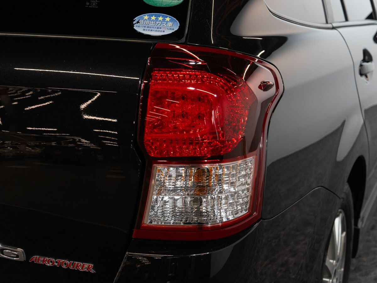 Toyota Corolla Fielder 2013 - фото автомобиля