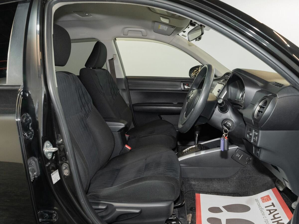 Toyota Corolla Fielder 2013 - фото автомобиля