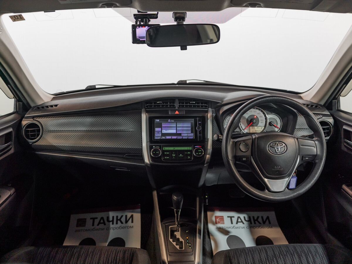 Toyota Corolla Fielder 2013 - фото автомобиля