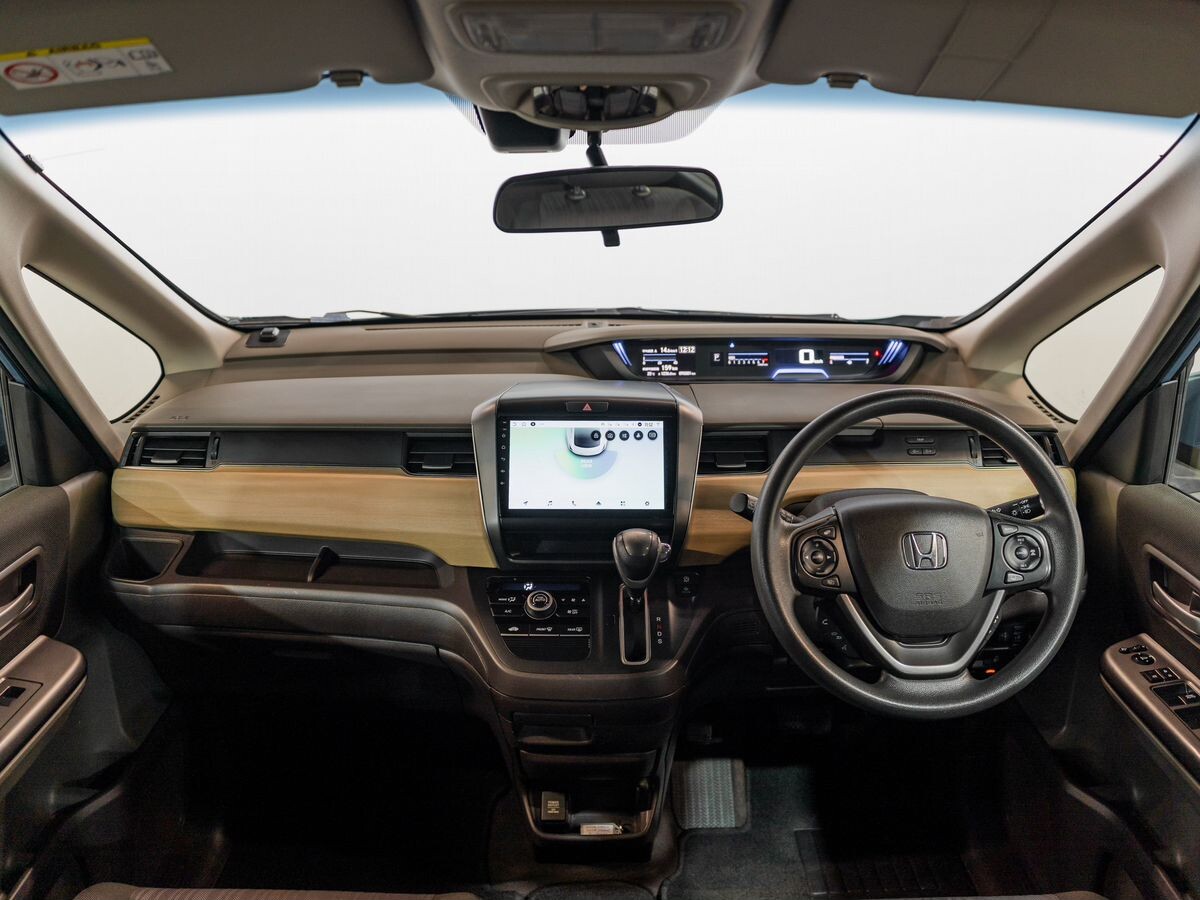 Honda Freed 2017 - фото автомобиля