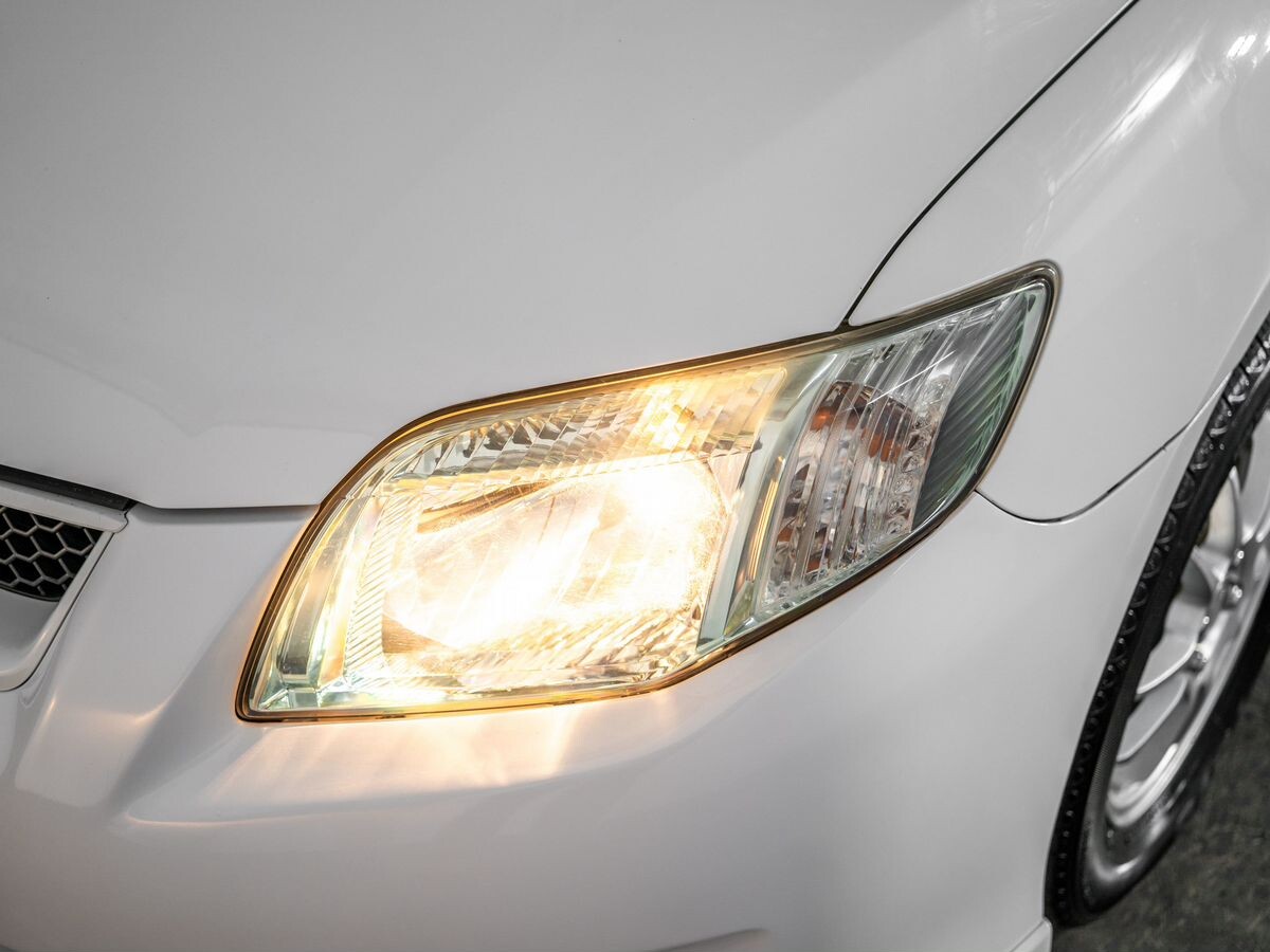 Toyota Corolla Fielder 2009 - фото автомобиля