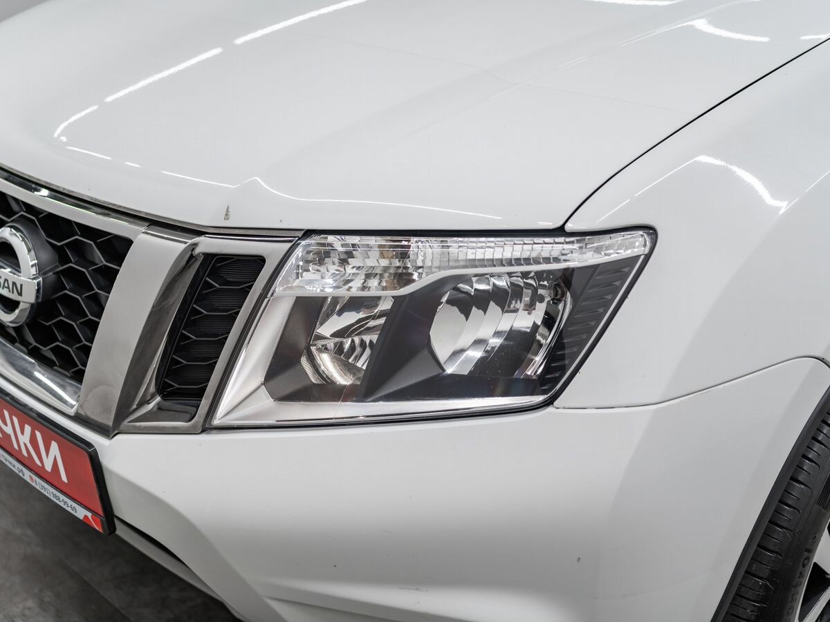 Nissan Terrano 2018 - фото автомобиля