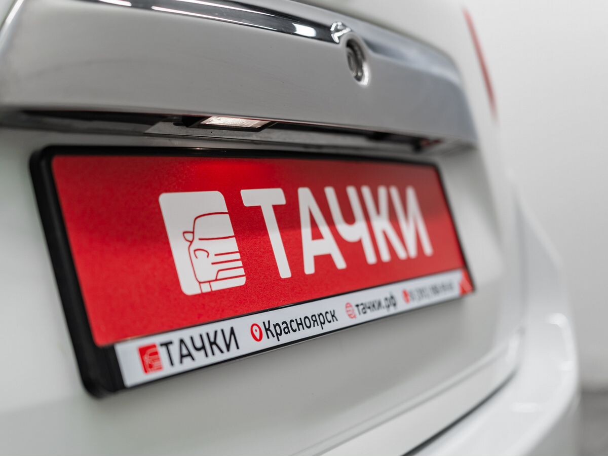 Nissan Terrano 2018 - фото автомобиля
