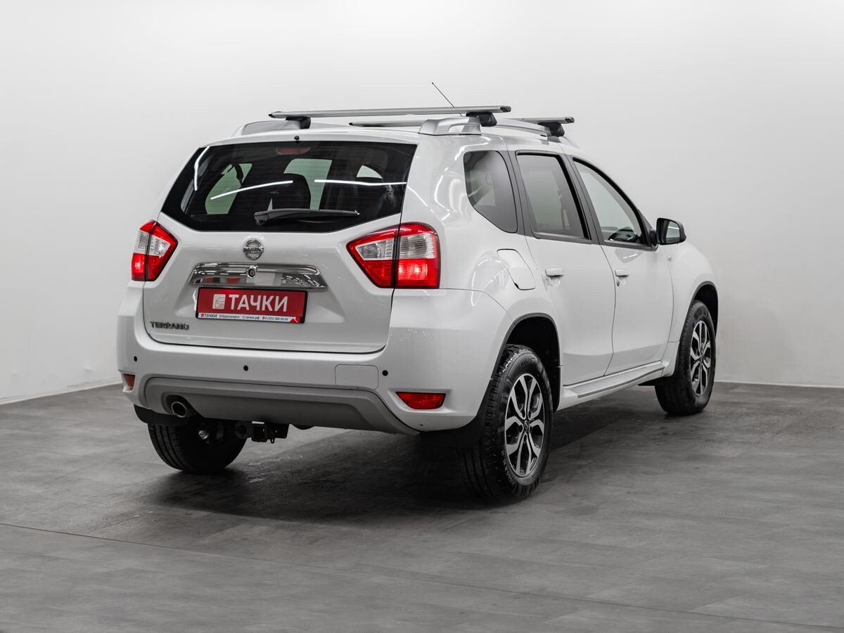 Nissan Terrano 2018 - фото автомобиля