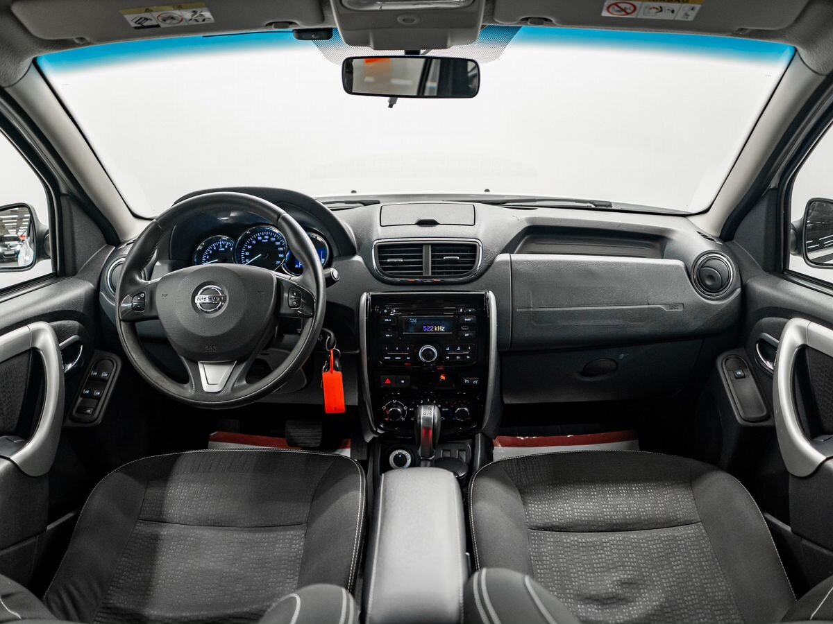 Nissan Terrano 2018 - фото автомобиля