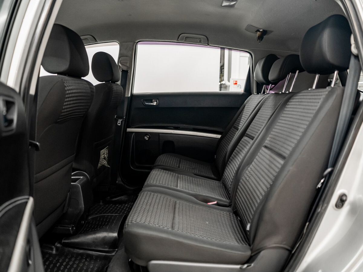 Toyota Corolla Verso 2008 - фото автомобиля