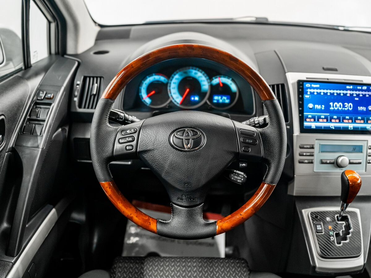Toyota Corolla Verso 2008 - фото автомобиля