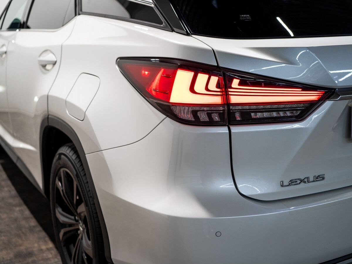 Lexus RX300 2019 - фото автомобиля