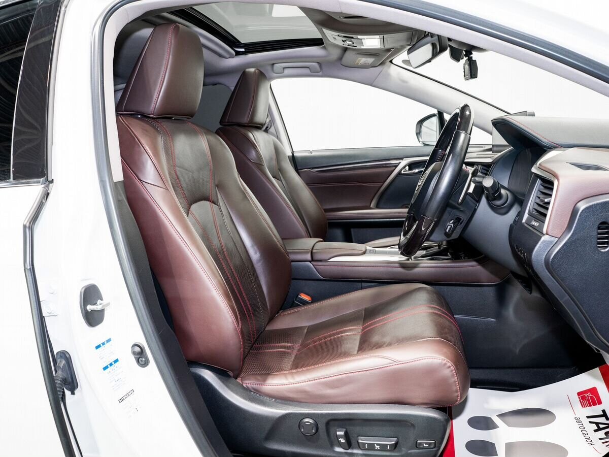 Lexus RX300 2019 - фото автомобиля