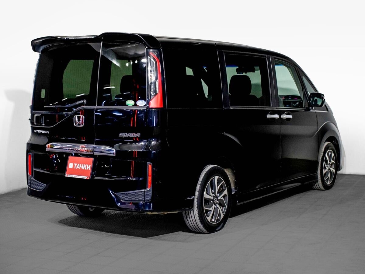Honda Stepwgn 2015 - фото автомобиля