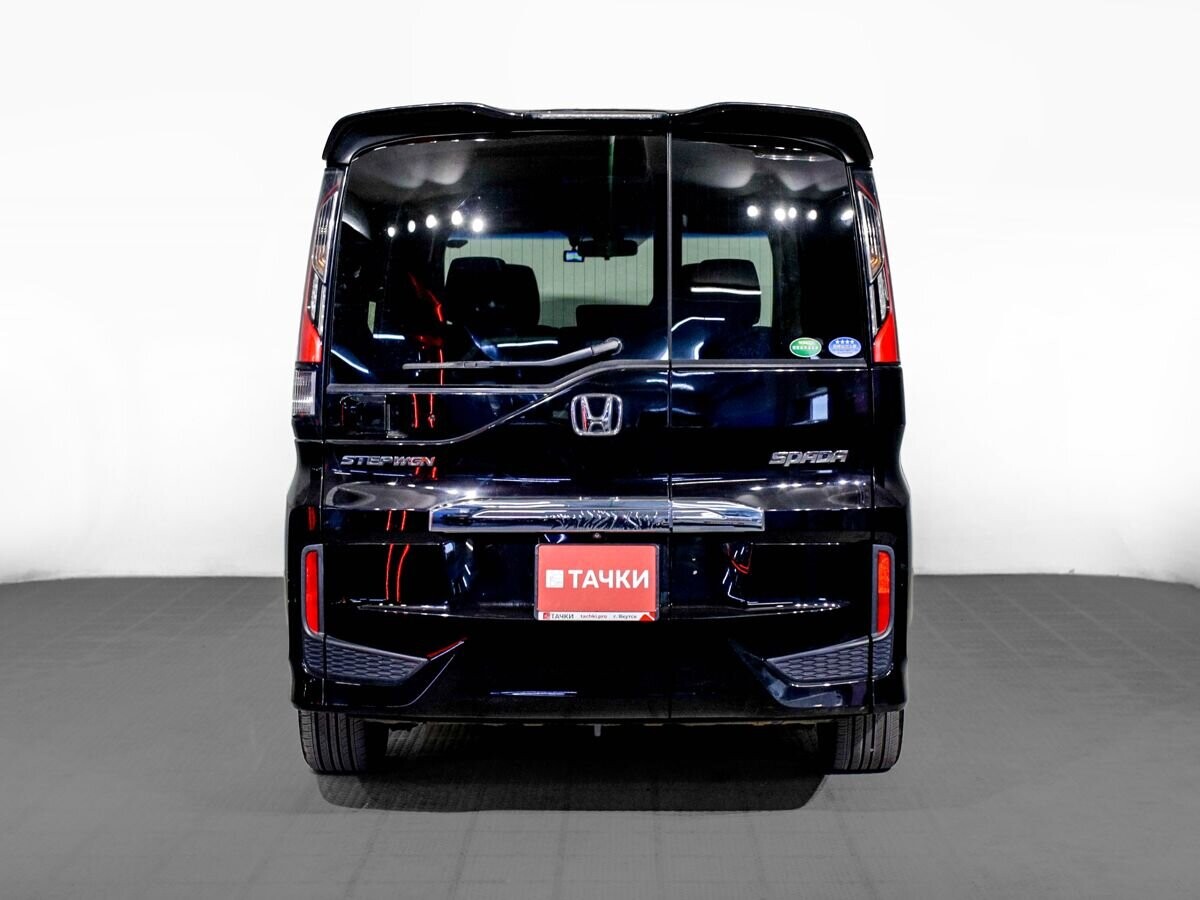 Honda Stepwgn 2015 - фото автомобиля