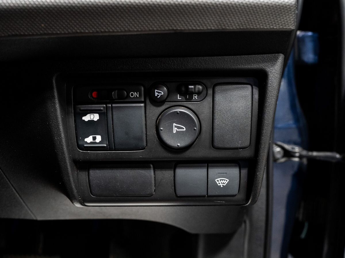 Honda Freed 2010 - фото автомобиля