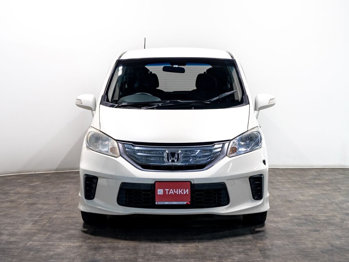 Honda Freed 2011 - фото автомобиля