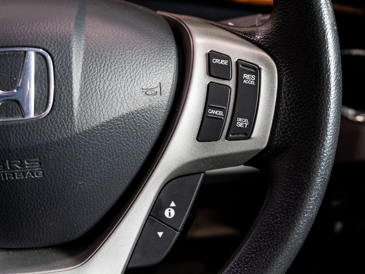 Honda Freed 2011 - фото автомобиля