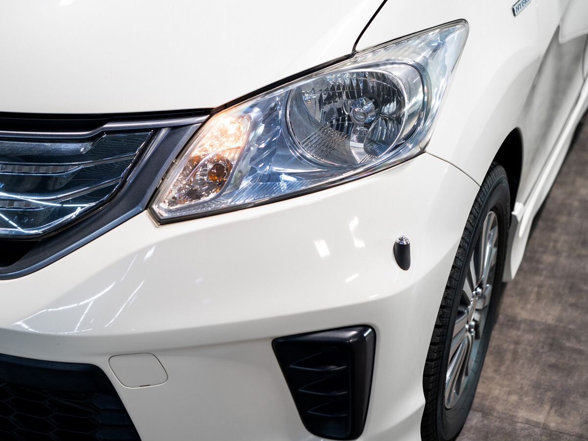 Honda Freed 2011 - фото автомобиля