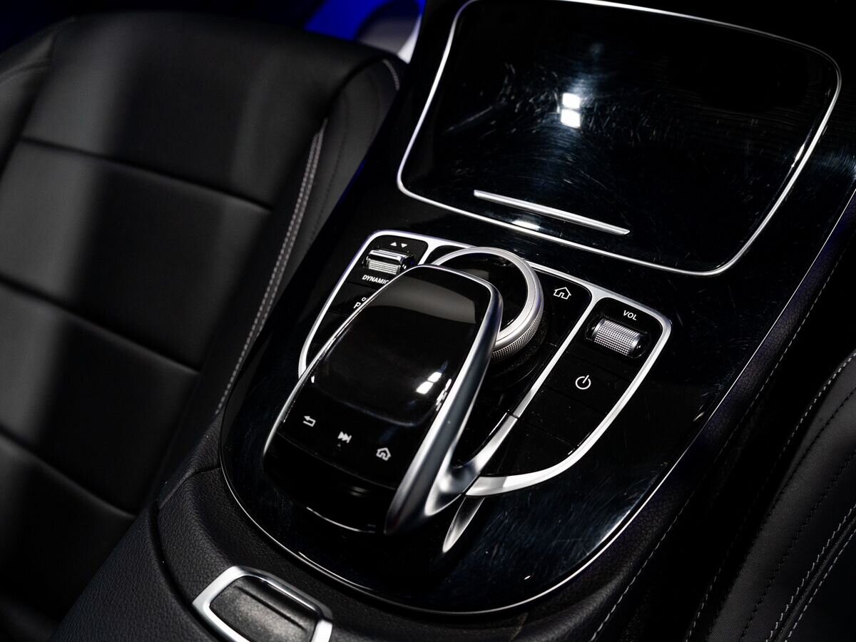 Mercedes-Benz E-Class 2019 - фото автомобиля
