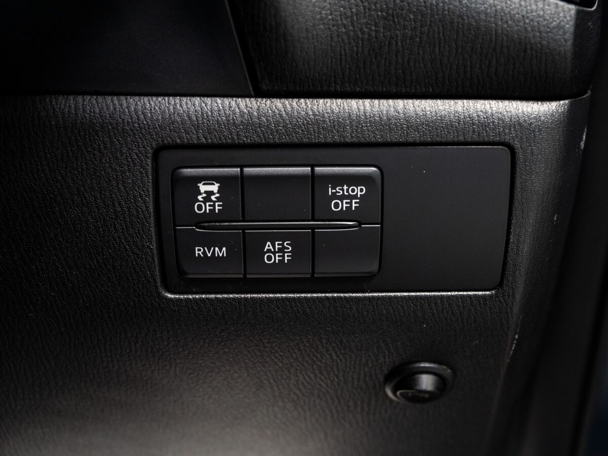 Mazda Axela 2015 - фото автомобиля