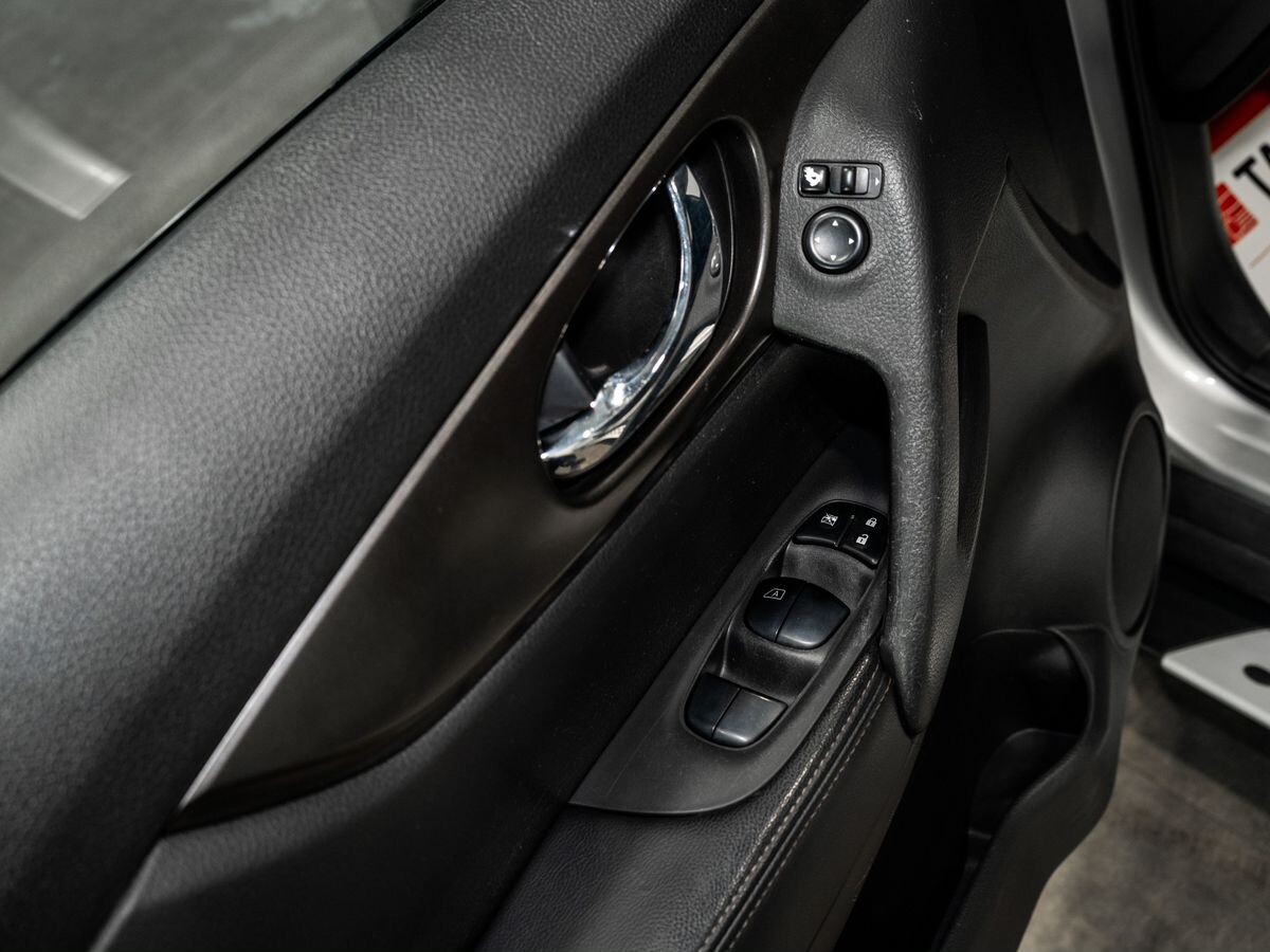 Nissan X-Trail 2015 - фото автомобиля