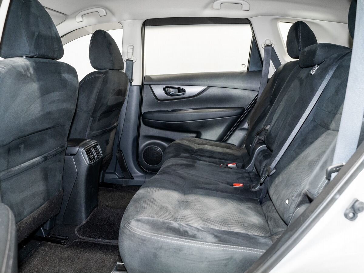 Nissan X-Trail 2015 - фото автомобиля