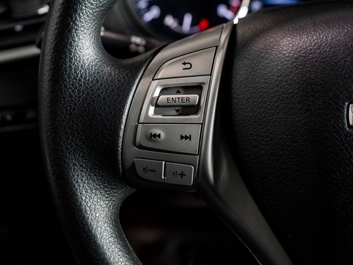 Nissan X-Trail 2015 - фото автомобиля