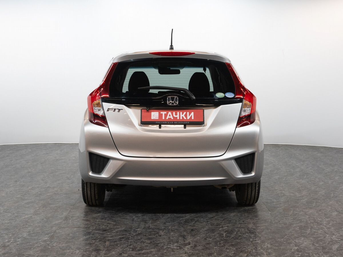 Honda Fit 2016 - фото автомобиля