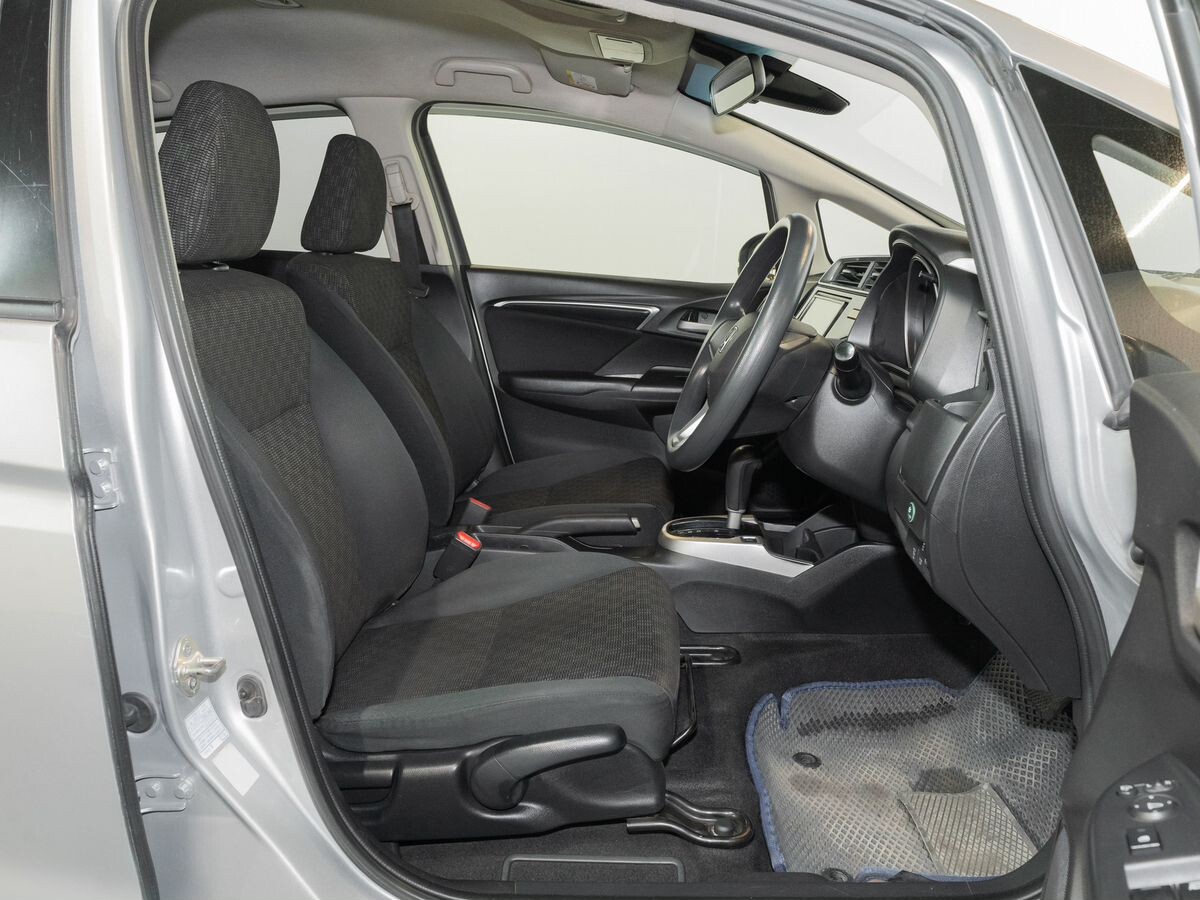 Honda Fit 2016 - фото автомобиля