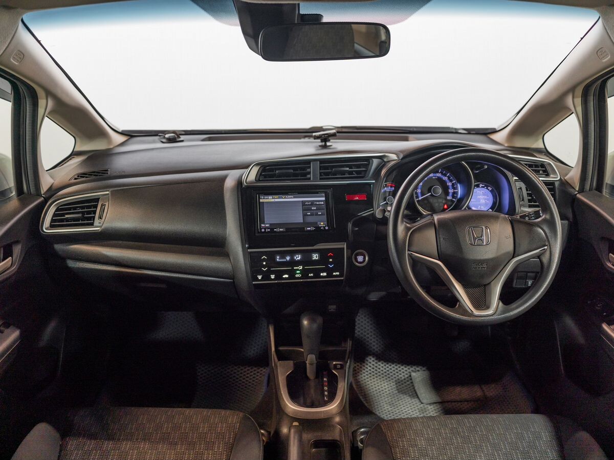 Honda Fit 2016 - фото автомобиля