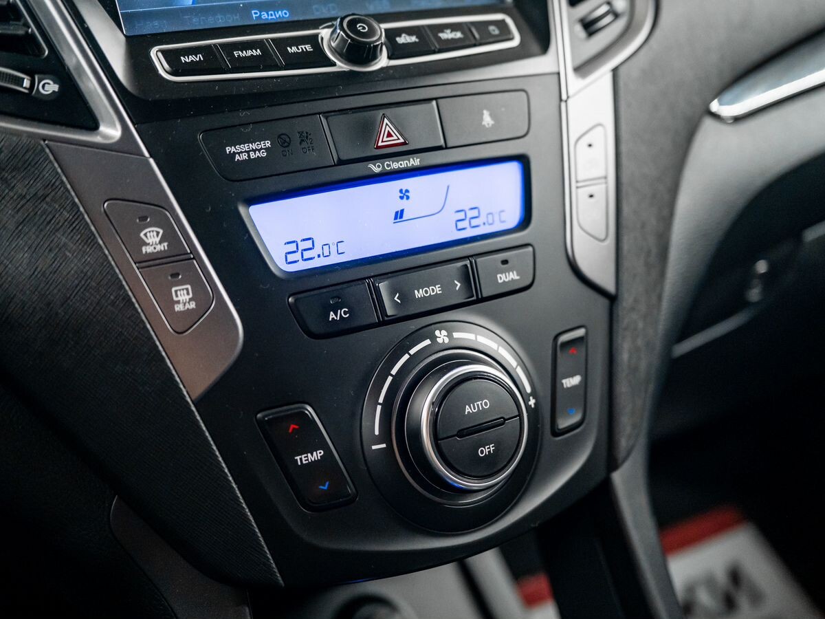 Hyundai Santa Fe 2013 - фото автомобиля