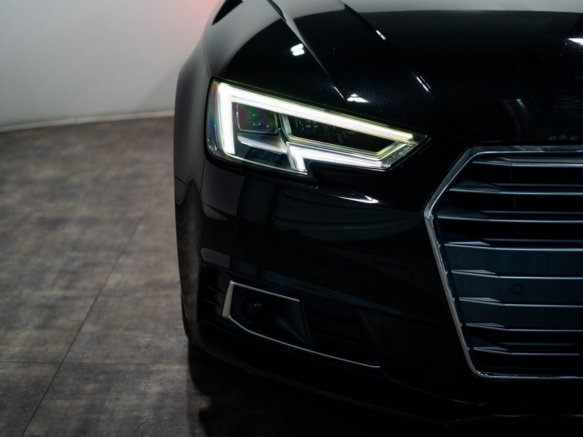 Audi A4 2017 - фото автомобиля