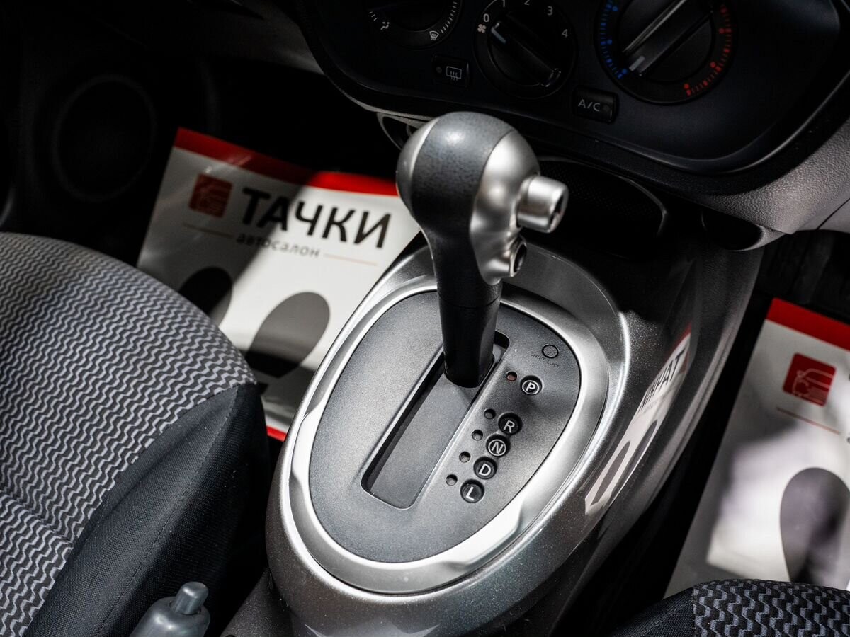 Nissan Juke 2016 - фото автомобиля