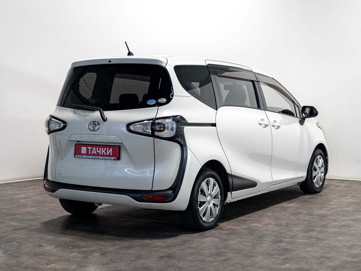 Toyota Sienta 2016 - фото автомобиля