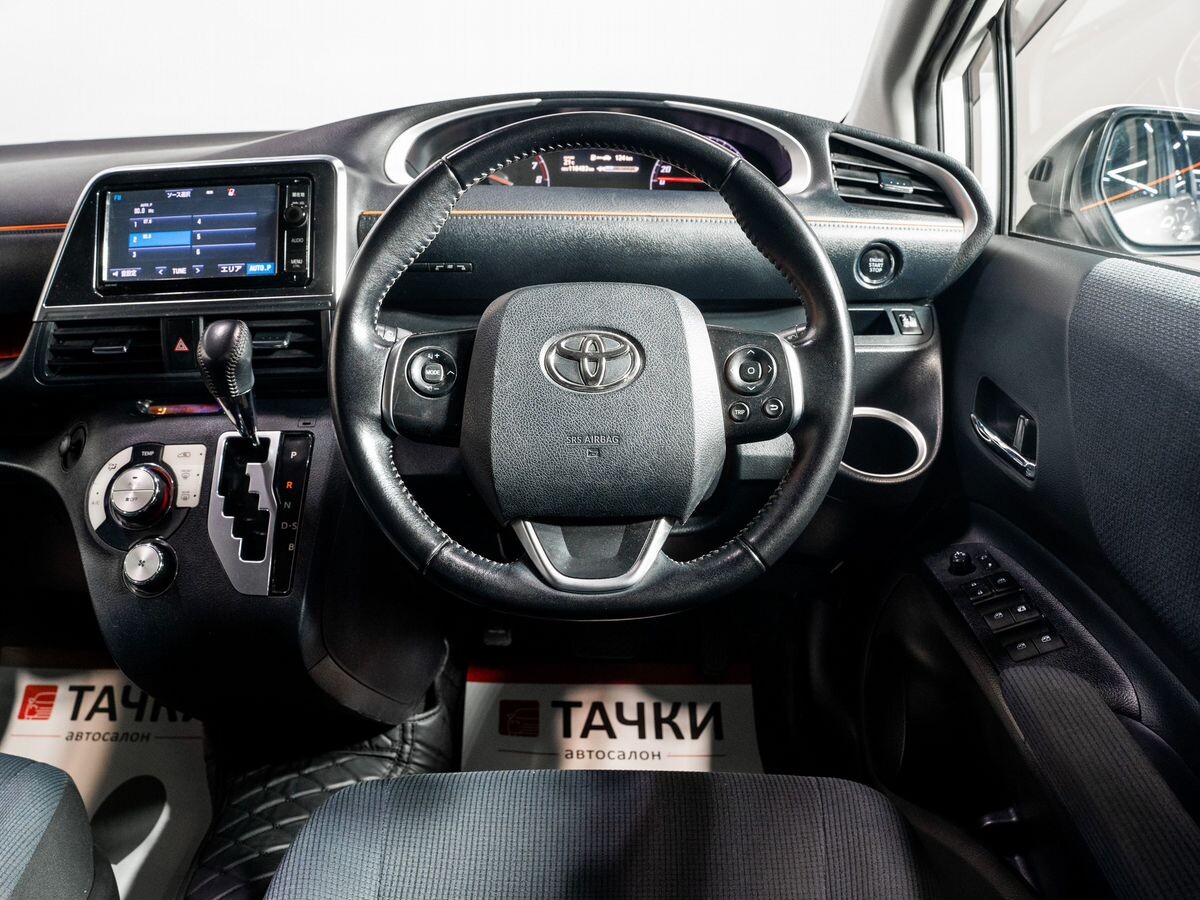 Toyota Sienta 2016 - фото автомобиля