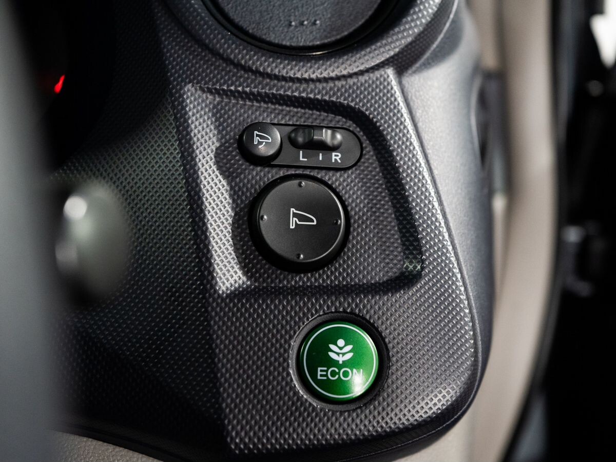 Honda Insight 2010 - фото автомобиля