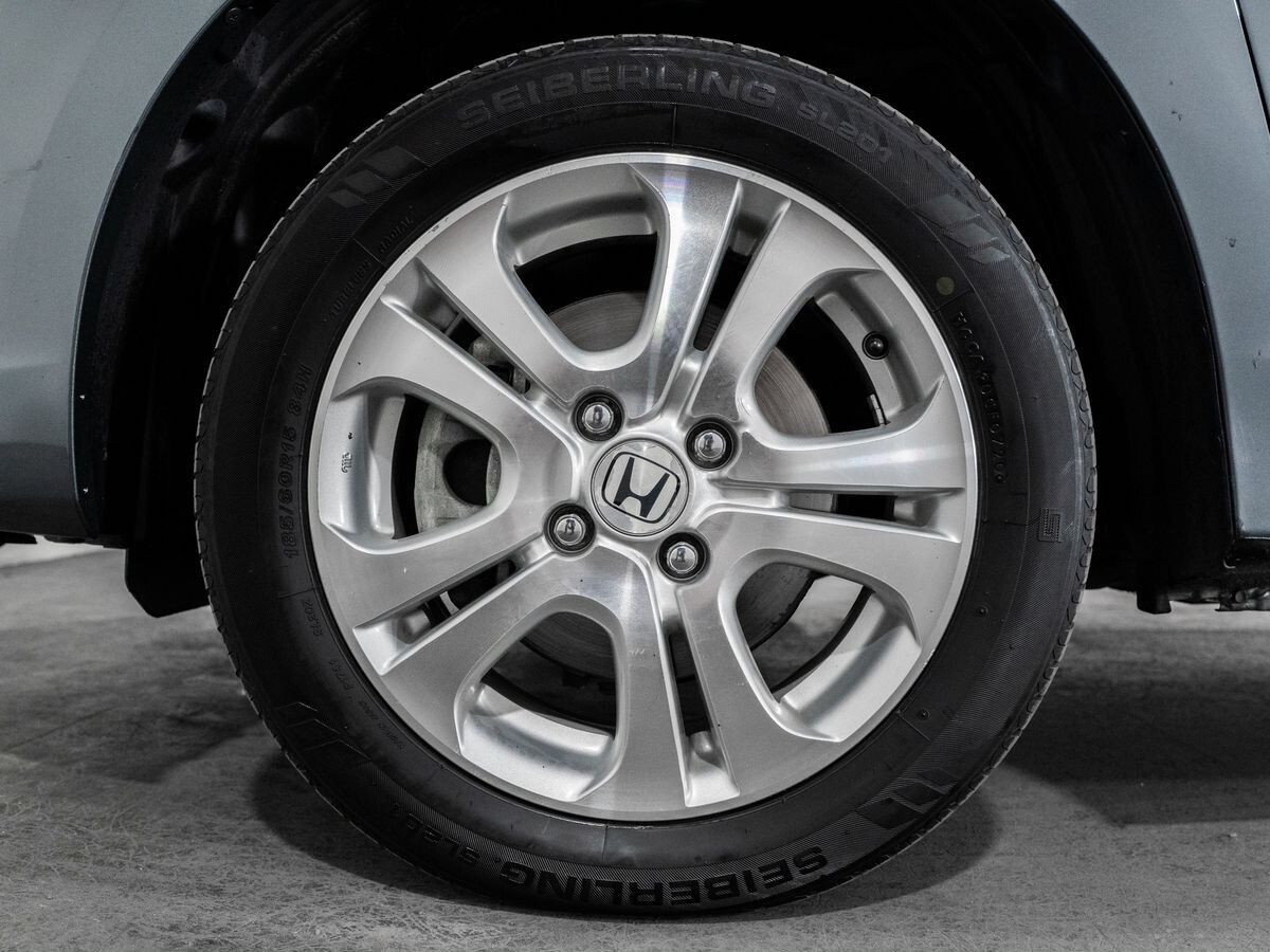 Honda Insight 2010 - фото автомобиля