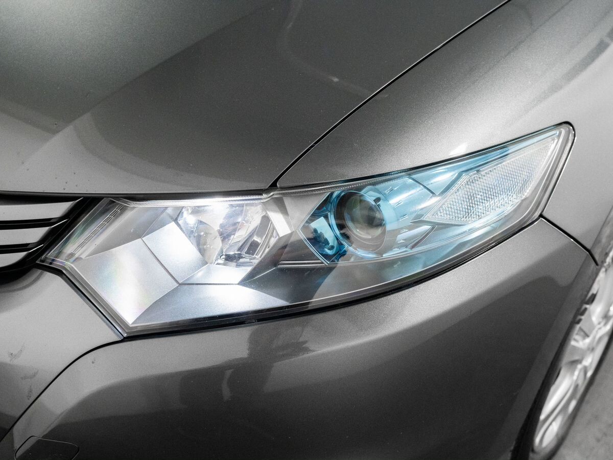 Honda Insight 2010 - фото автомобиля