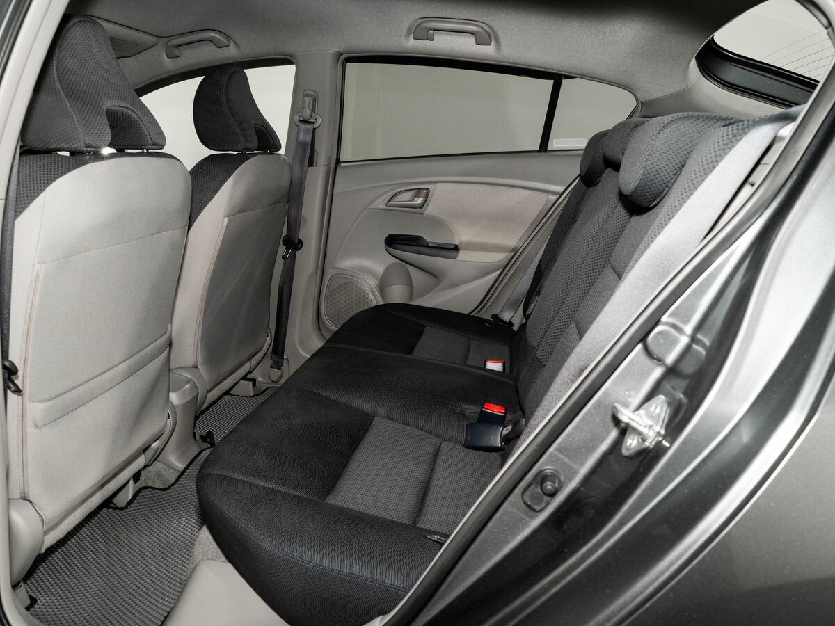 Honda Insight 2010 - фото автомобиля