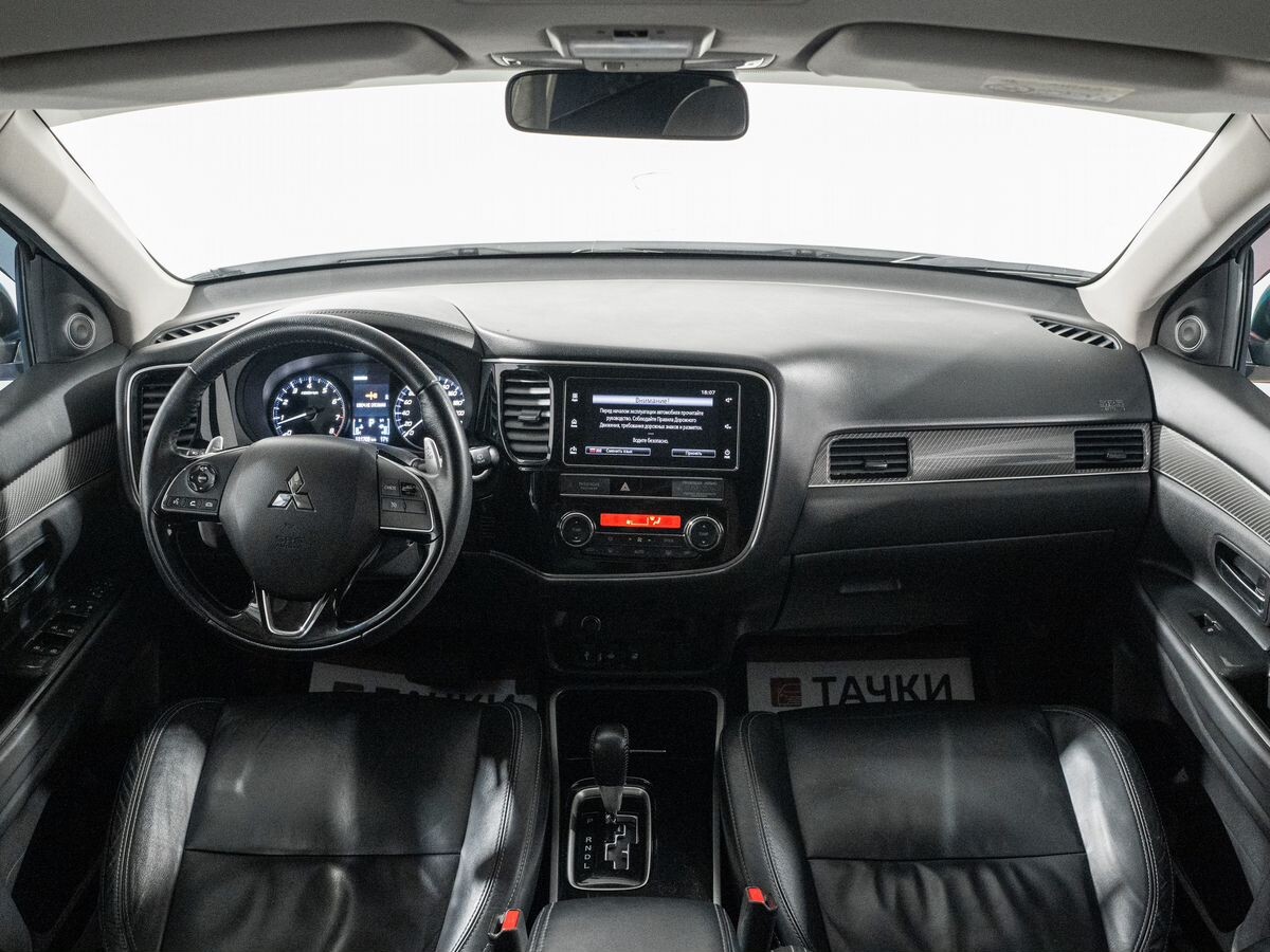 Mitsubishi Outlander 2019 - фото автомобиля